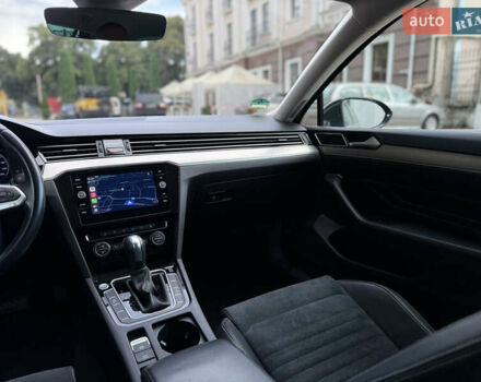 Серый Фольксваген Пассат, объемом двигателя 1.97 л и пробегом 189 тыс. км за 21500 $, фото 40 на Automoto.ua