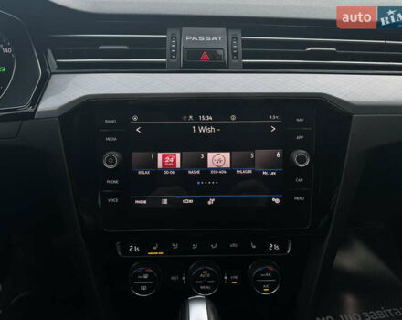 Серый Фольксваген Пассат, объемом двигателя 2 л и пробегом 220 тыс. км за 19800 $, фото 52 на Automoto.ua