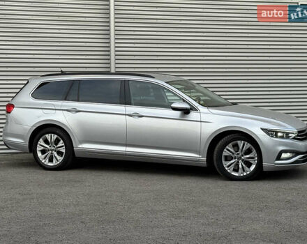 Серый Фольксваген Пассат, объемом двигателя 2 л и пробегом 205 тыс. км за 19500 $, фото 12 на Automoto.ua