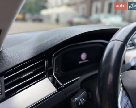 Фольксваген Пассат 2020 в Ужгороде на Automoto.ua Серый Фольксваген Пассат, объемом двигателя 1.97 л и пробегом 190 тыс. км за 20999 $, фото 3 на Automoto.ua