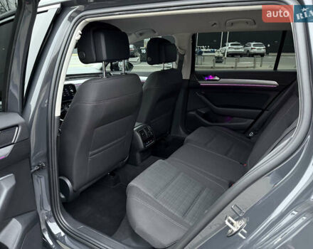 Сірий Фольксваген Пассат, об'ємом двигуна 2 л та пробігом 269 тис. км за 18750 $, фото 28 на Automoto.ua