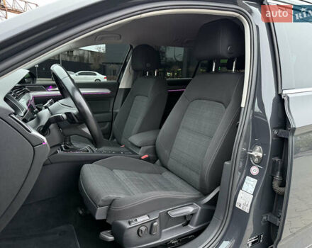 Сірий Фольксваген Пассат, об'ємом двигуна 2 л та пробігом 269 тис. км за 18750 $, фото 12 на Automoto.ua