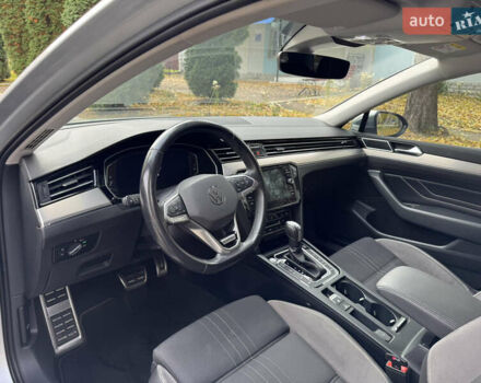 Серый Фольксваген Пассат, объемом двигателя 1.97 л и пробегом 138 тыс. км за 28400 $, фото 21 на Automoto.ua