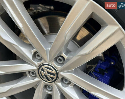 Серый Фольксваген Пассат, объемом двигателя 1.4 л и пробегом 111 тыс. км за 24700 $, фото 5 на Automoto.ua