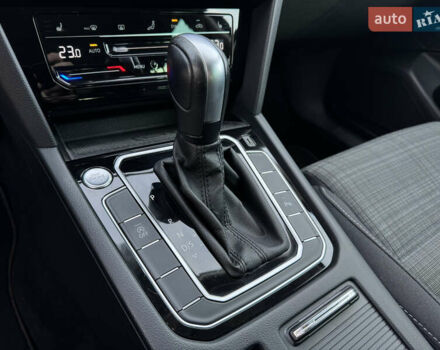 Серый Фольксваген Пассат, объемом двигателя 2 л и пробегом 170 тыс. км за 21900 $, фото 21 на Automoto.ua