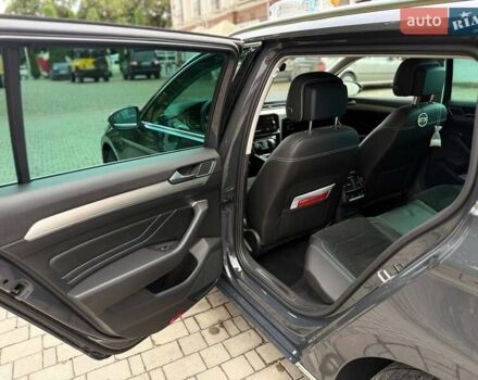 Фольксваген Пассат 2020 в Ужгороде на Automoto.ua Серый Фольксваген Пассат, объемом двигателя 1.97 л и пробегом 190 тыс. км за 20999 $, фото 22 на Automoto.ua