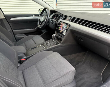 Серый Фольксваген Пассат, объемом двигателя 2 л и пробегом 205 тыс. км за 19500 $, фото 24 на Automoto.ua
