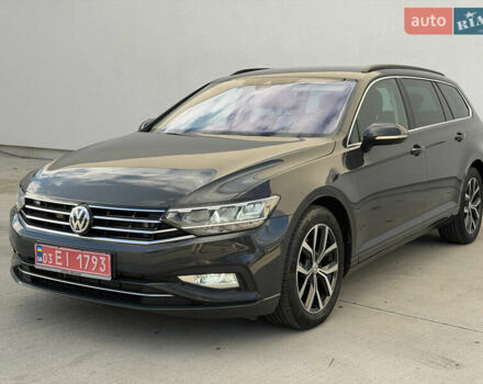 Серый Фольксваген Пассат, объемом двигателя 2 л и пробегом 232 тыс. км за 21799 $, фото 2 на Automoto.ua