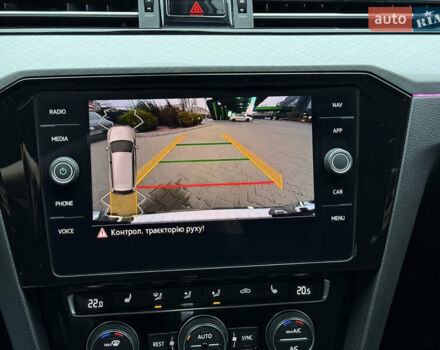 Сірий Фольксваген Пассат, об'ємом двигуна 2 л та пробігом 269 тис. км за 18750 $, фото 18 на Automoto.ua