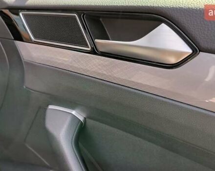 Серый Фольксваген Пассат, объемом двигателя 2 л и пробегом 162 тыс. км за 26000 $, фото 2 на Automoto.ua