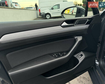 Серый Фольксваген Пассат, объемом двигателя 2 л и пробегом 220 тыс. км за 19800 $, фото 33 на Automoto.ua