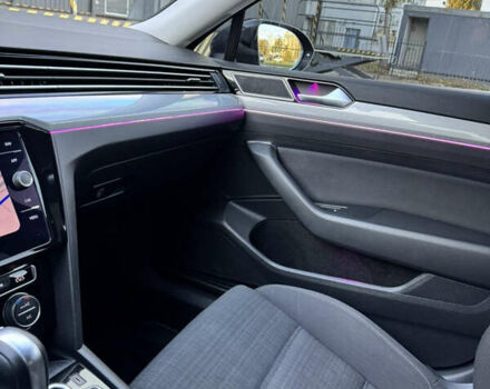 Серый Фольксваген Пассат, объемом двигателя 1.97 л и пробегом 265 тыс. км за 22300 $, фото 27 на Automoto.ua