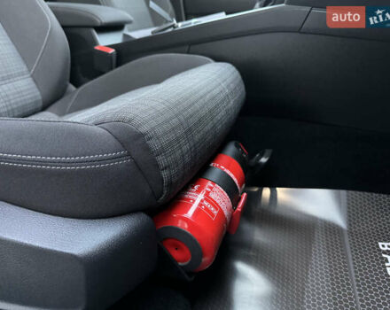 Серый Фольксваген Пассат, объемом двигателя 2 л и пробегом 220 тыс. км за 19800 $, фото 86 на Automoto.ua