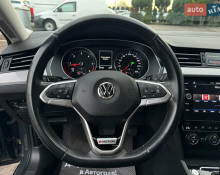 Серый Фольксваген Пассат, объемом двигателя 2 л и пробегом 220 тыс. км за 19800 $, фото 42 на Automoto.ua