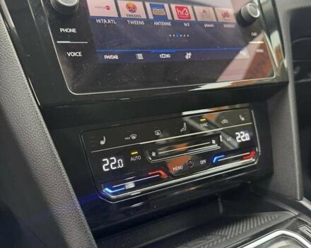 Серый Фольксваген Пассат, объемом двигателя 1.97 л и пробегом 203 тыс. км за 24000 $, фото 16 на Automoto.ua