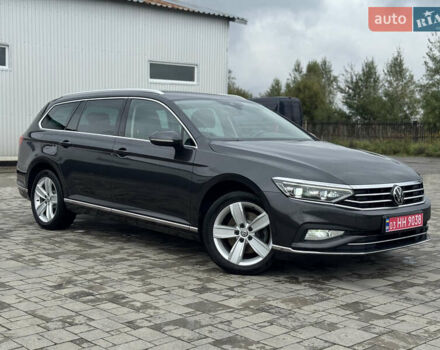Серый Фольксваген Пассат, объемом двигателя 2 л и пробегом 216 тыс. км за 21300 $, фото 5 на Automoto.ua