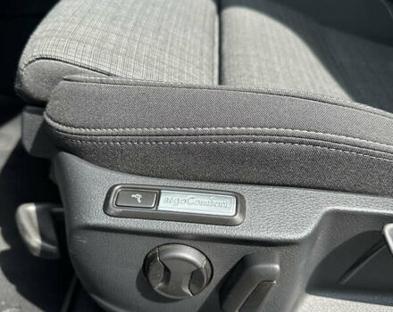 Серый Фольксваген Пассат, объемом двигателя 1.97 л и пробегом 170 тыс. км за 22200 $, фото 29 на Automoto.ua