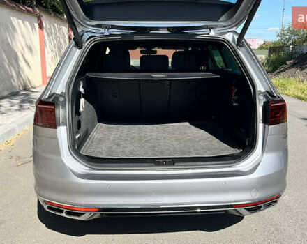 Серый Фольксваген Пассат, объемом двигателя 1.97 л и пробегом 176 тыс. км за 27900 $, фото 26 на Automoto.ua