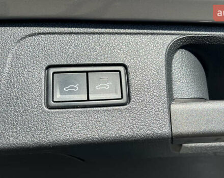 Серый Фольксваген Пассат, объемом двигателя 1.97 л и пробегом 176 тыс. км за 27900 $, фото 27 на Automoto.ua