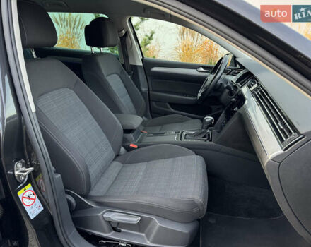 Серый Фольксваген Пассат, объемом двигателя 2 л и пробегом 170 тыс. км за 21900 $, фото 28 на Automoto.ua