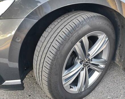 Серый Фольксваген Пассат, объемом двигателя 1.97 л и пробегом 205 тыс. км за 24600 $, фото 18 на Automoto.ua