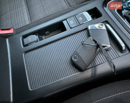 Серый Фольксваген Пассат, объемом двигателя 2 л и пробегом 220 тыс. км за 19800 $, фото 84 на Automoto.ua