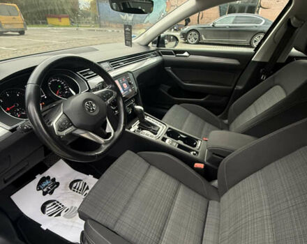 Серый Фольксваген Пассат, объемом двигателя 1.6 л и пробегом 197 тыс. км за 18499 $, фото 6 на Automoto.ua