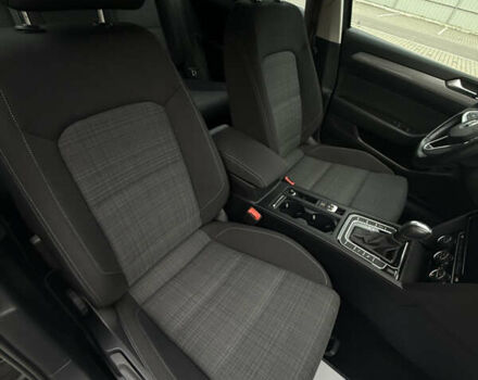 Серый Фольксваген Пассат, объемом двигателя 1.6 л и пробегом 197 тыс. км за 18499 $, фото 15 на Automoto.ua