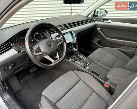 Серый Фольксваген Пассат, объемом двигателя 2 л и пробегом 205 тыс. км за 19500 $, фото 51 на Automoto.ua