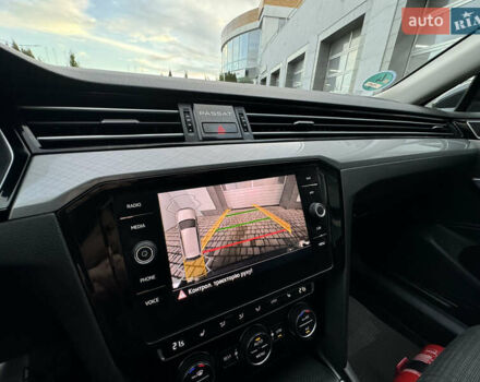 Серый Фольксваген Пассат, объемом двигателя 2 л и пробегом 220 тыс. км за 19800 $, фото 55 на Automoto.ua