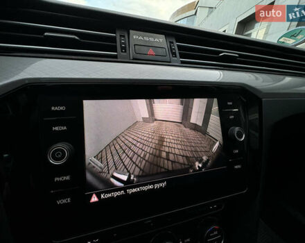 Серый Фольксваген Пассат, объемом двигателя 2 л и пробегом 220 тыс. км за 19800 $, фото 58 на Automoto.ua