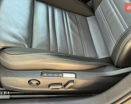 Серый Фольксваген Пассат, объемом двигателя 1.97 л и пробегом 176 тыс. км за 27900 $, фото 16 на Automoto.ua