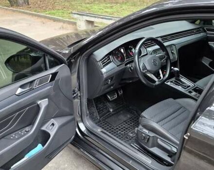 Серый Фольксваген Пассат, объемом двигателя 1.97 л и пробегом 207 тыс. км за 23900 $, фото 1 на Automoto.ua