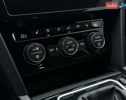 Сірий Фольксваген Пассат, об'ємом двигуна 2 л та пробігом 269 тис. км за 18750 $, фото 19 на Automoto.ua