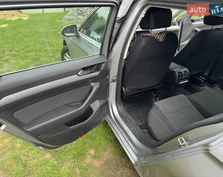 Сірий Фольксваген Пассат, об'ємом двигуна 1.97 л та пробігом 160 тис. км за 21000 $, фото 7 на Automoto.ua