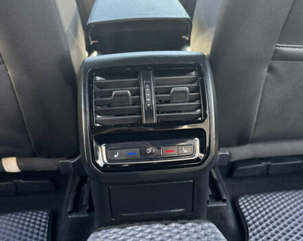 Серый Фольксваген Пассат, объемом двигателя 1.97 л и пробегом 185 тыс. км за 28000 $, фото 24 на Automoto.ua