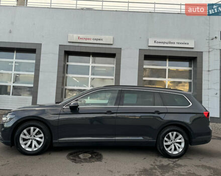 Серый Фольксваген Пассат, объемом двигателя 2 л и пробегом 220 тыс. км за 19800 $, фото 6 на Automoto.ua