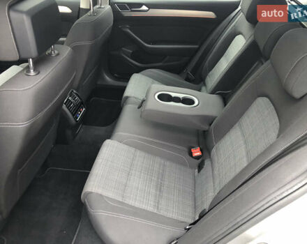 Серый Фольксваген Пассат, объемом двигателя 1.97 л и пробегом 185 тыс. км за 22950 $, фото 54 на Automoto.ua