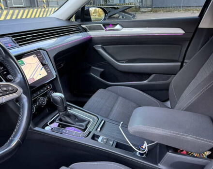 Серый Фольксваген Пассат, объемом двигателя 1.97 л и пробегом 265 тыс. км за 22300 $, фото 31 на Automoto.ua