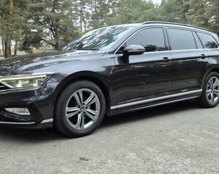 Серый Фольксваген Пассат, объемом двигателя 1.97 л и пробегом 207 тыс. км за 23900 $, фото 6 на Automoto.ua