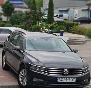 Серый Фольксваген Пассат, объемом двигателя 1.97 л и пробегом 208 тыс. км за 23000 $, фото 1 на Automoto.ua