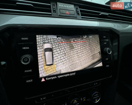 Серый Фольксваген Пассат, объемом двигателя 2 л и пробегом 220 тыс. км за 19800 $, фото 57 на Automoto.ua
