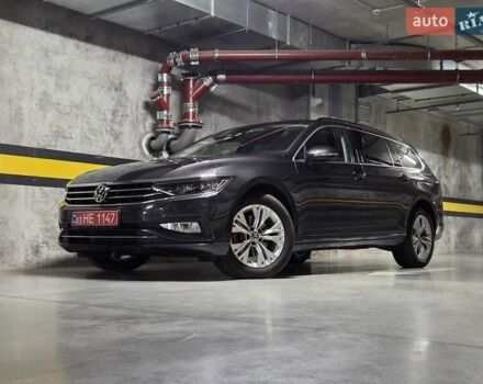 Сірий Фольксваген Пассат, об'ємом двигуна 2 л та пробігом 179 тис. км за 22990 $, фото 59 на Automoto.ua