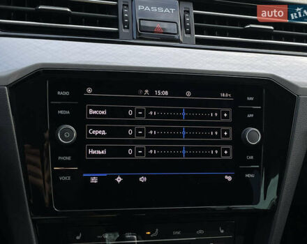 Серый Фольксваген Пассат, объемом двигателя 2 л и пробегом 195 тыс. км за 20954 $, фото 66 на Automoto.ua