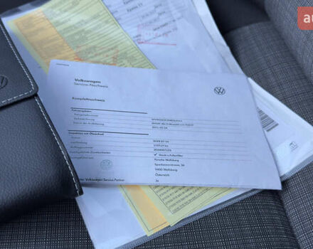 Серый Фольксваген Пассат, объемом двигателя 1.97 л и пробегом 175 тыс. км за 22741 $, фото 37 на Automoto.ua