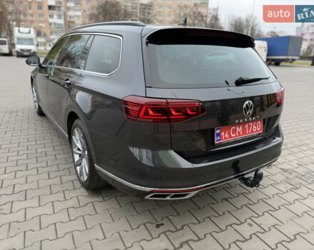 Сірий Фольксваген Пассат, об'ємом двигуна 2 л та пробігом 220 тис. км за 23975 $, фото 4 на Automoto.ua