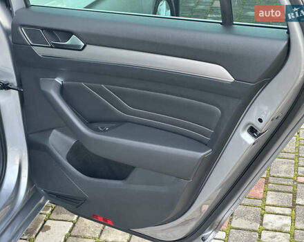 Сірий Фольксваген Пассат, об'ємом двигуна 1.97 л та пробігом 226 тис. км за 23999 $, фото 47 на Automoto.ua