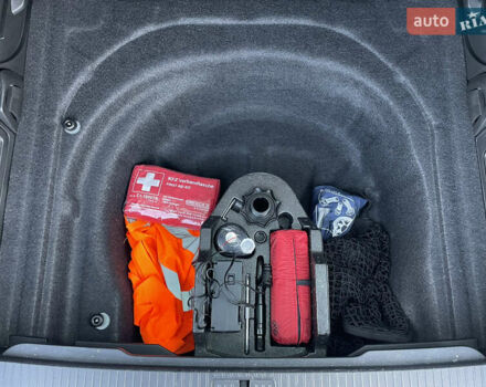 Серый Фольксваген Пассат, объемом двигателя 2 л и пробегом 195 тыс. км за 20954 $, фото 29 на Automoto.ua