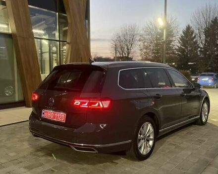 Серый Фольксваген Пассат, объемом двигателя 1.97 л и пробегом 180 тыс. км за 24999 $, фото 56 на Automoto.ua