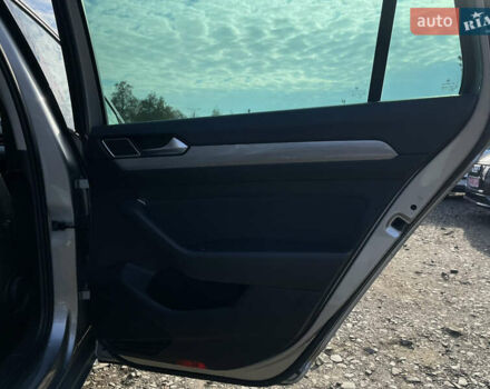 Серый Фольксваген Пассат, объемом двигателя 2 л и пробегом 195 тыс. км за 20954 $, фото 37 на Automoto.ua